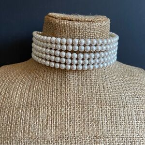 Elegant White faux Pearl Choker Necklace.